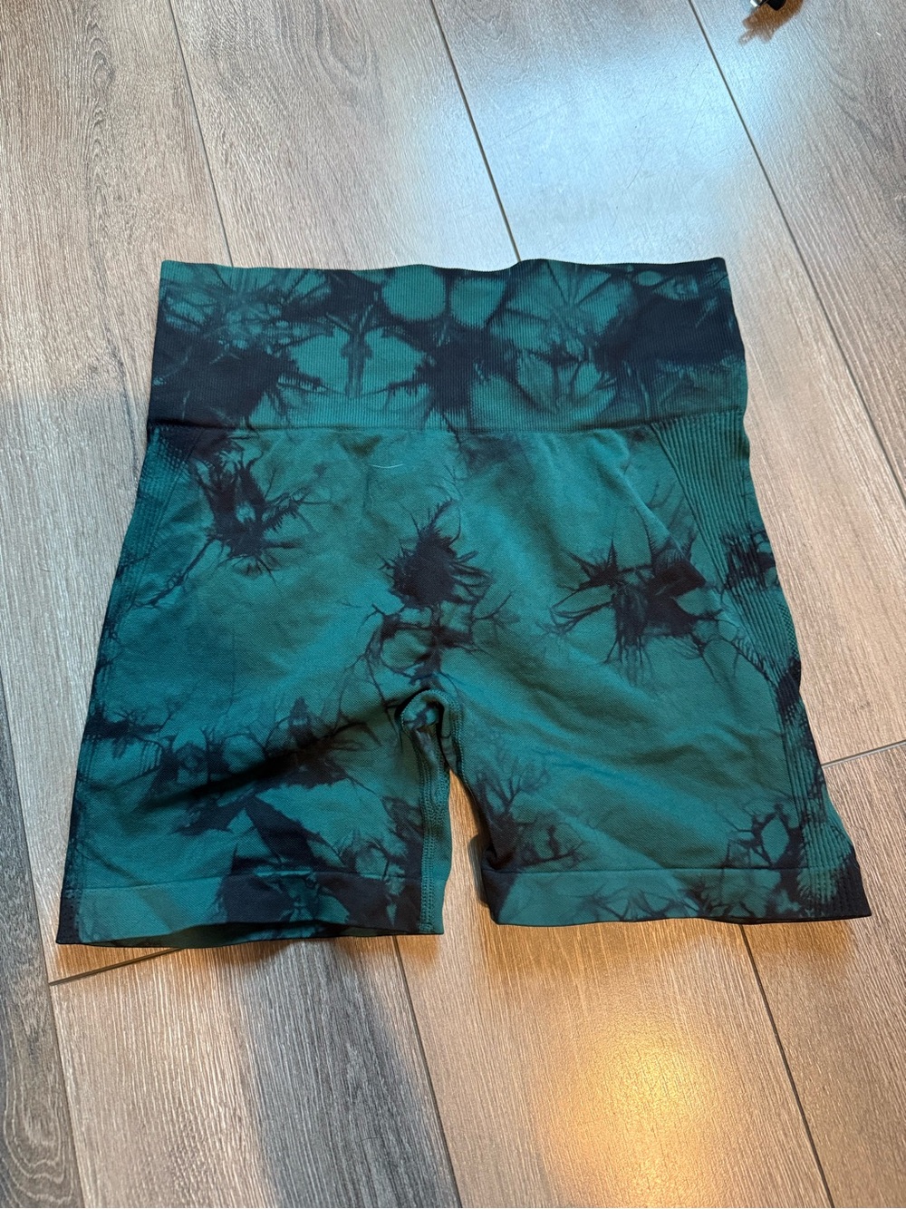 High-Rise Tie-Dye Green Bike Shorts